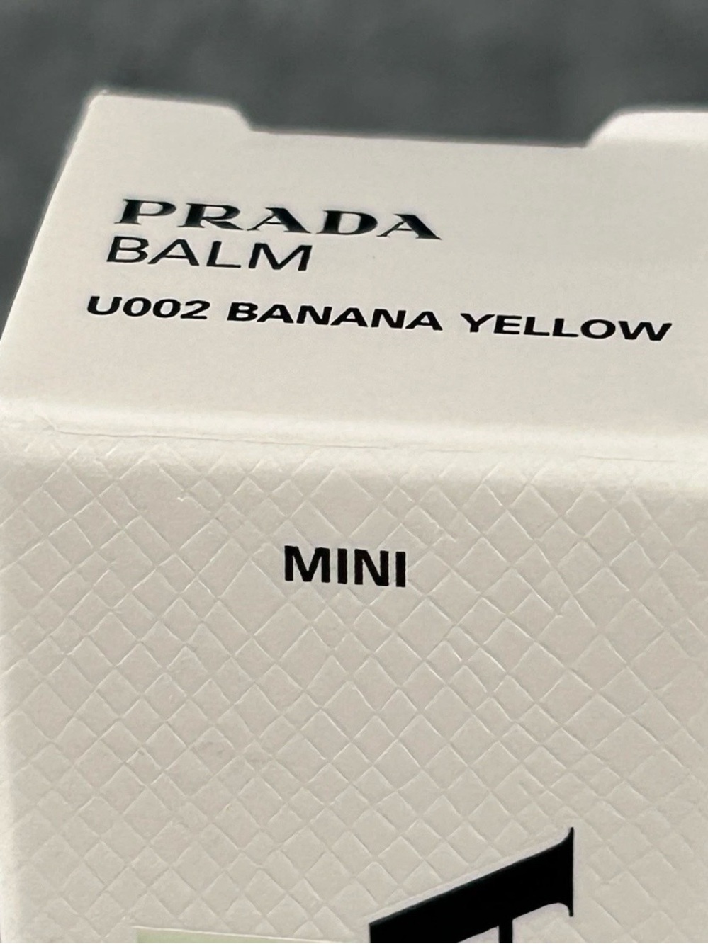 Prada Lip Balm Banana Yellow 0.04 Oz Travel MINI Lip Frosting Care NIB Sheer - Picture 5 of 5